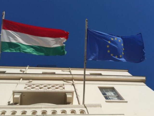 Угроза мирному плану: Венгрия указала на помеху для перемирия