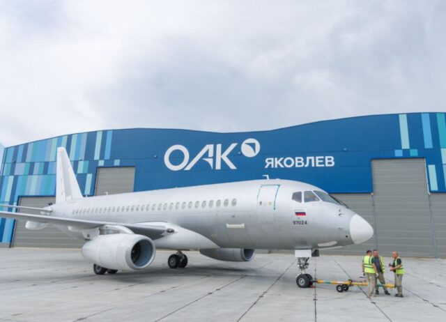 Импортозамещение на крыльях: Россия подняла в воздух серийный «Суперджет»