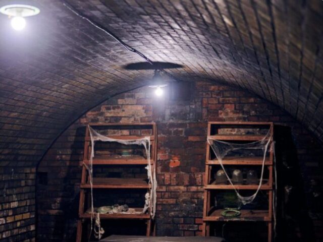 Тренд на подвалы: Москву захлестнула волна сомнительных сделок с жильём