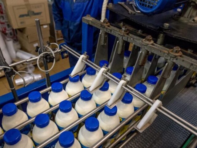 Инфляция толкает в голодовку: россияне стали отказываться от молочки