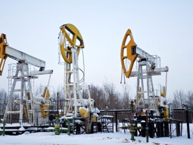 Новая волна санкций: Британия ударила по «Татнефти», «Русснефти» и другим