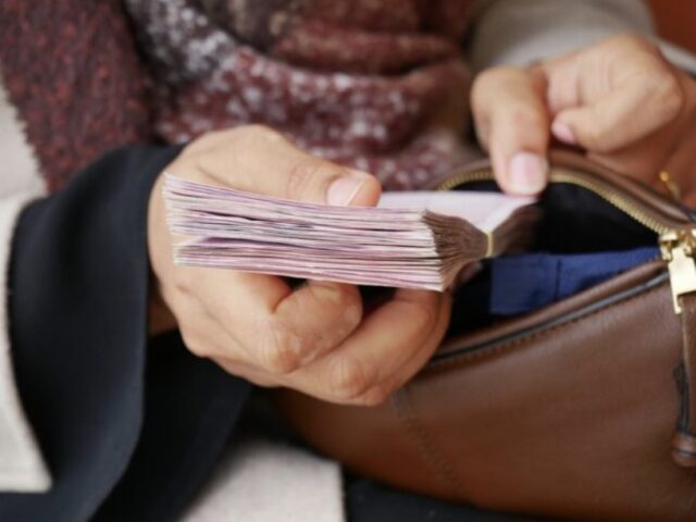 Индексация на автомате: работающим пенсионерам положены выплаты